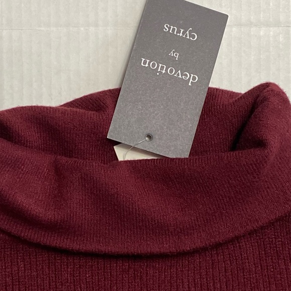 Burgundy Sweater, Ribbed Knit Turtleneck, Rich Deep Red, Devotion by Cyrus, NWT - Picture 15 of 15